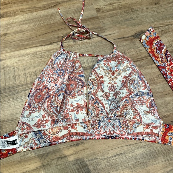SHEIN Multicolor Paisley Halter Tank Top - Picture 2 of 3
